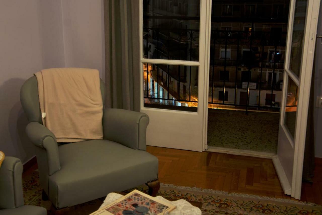 Vintage, Spacious Apartment In The Heart Of Athens! Kültér fotó